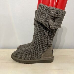 UGG Grey Tripple Button Cardy Boots Size 6
